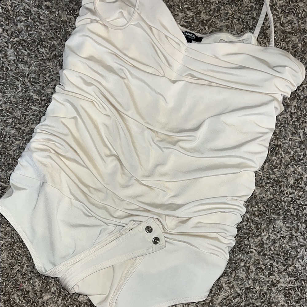 Express White Ruched Bodysuit - Picture 3 of 3